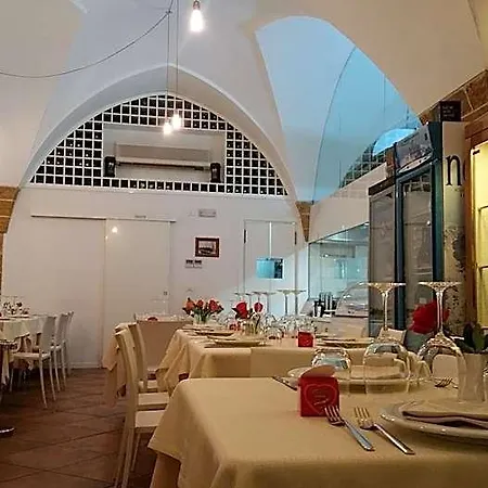 Oda ve Kahvaltı Acquapazza 4*
