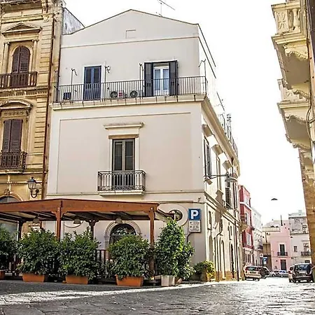Oda ve Kahvaltı Acquapazza Brindisi
