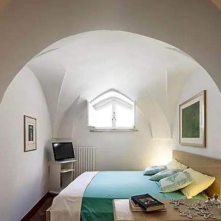 Acquapazza 4* برينديسي